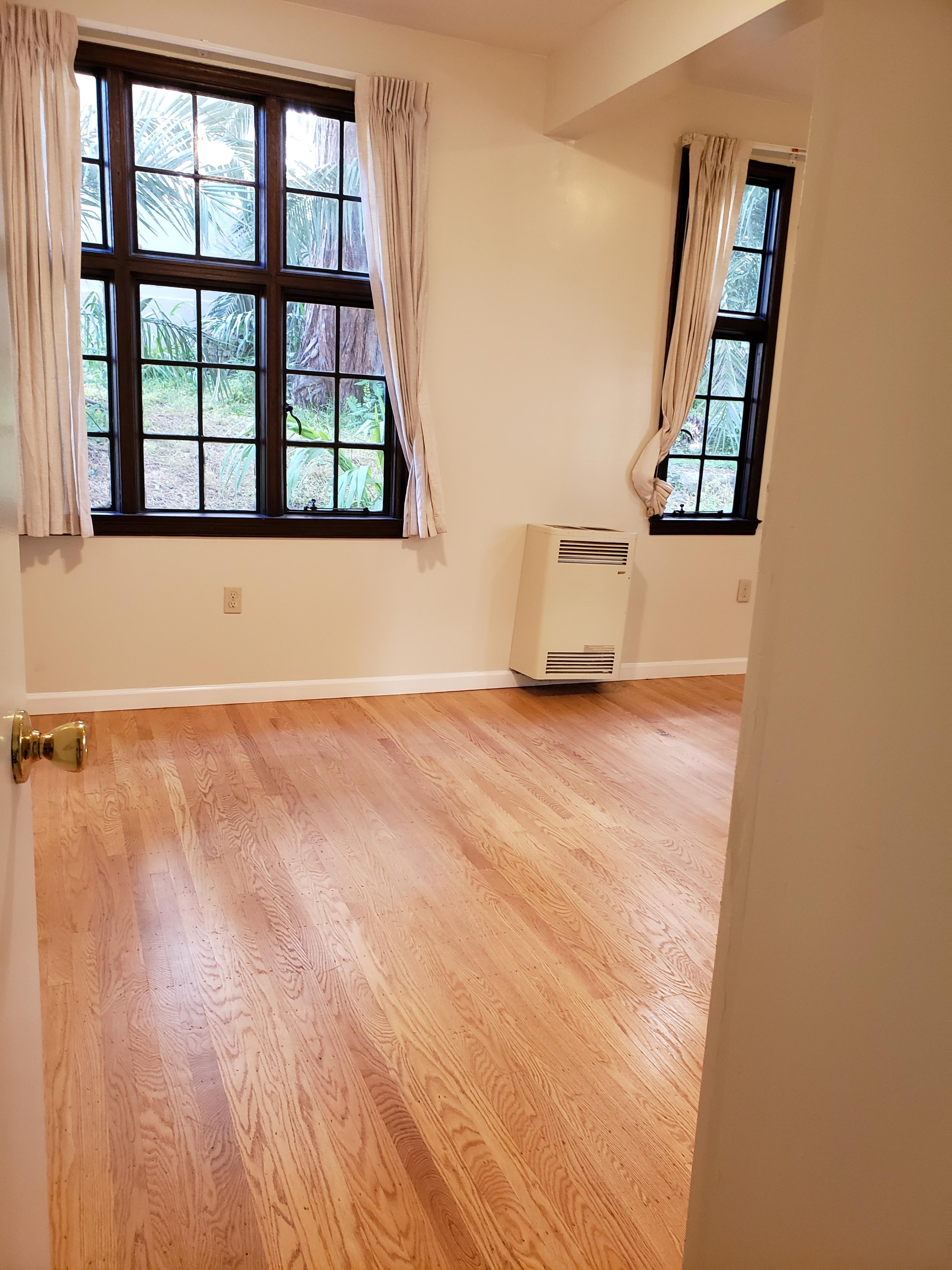 2319 College Ave., I