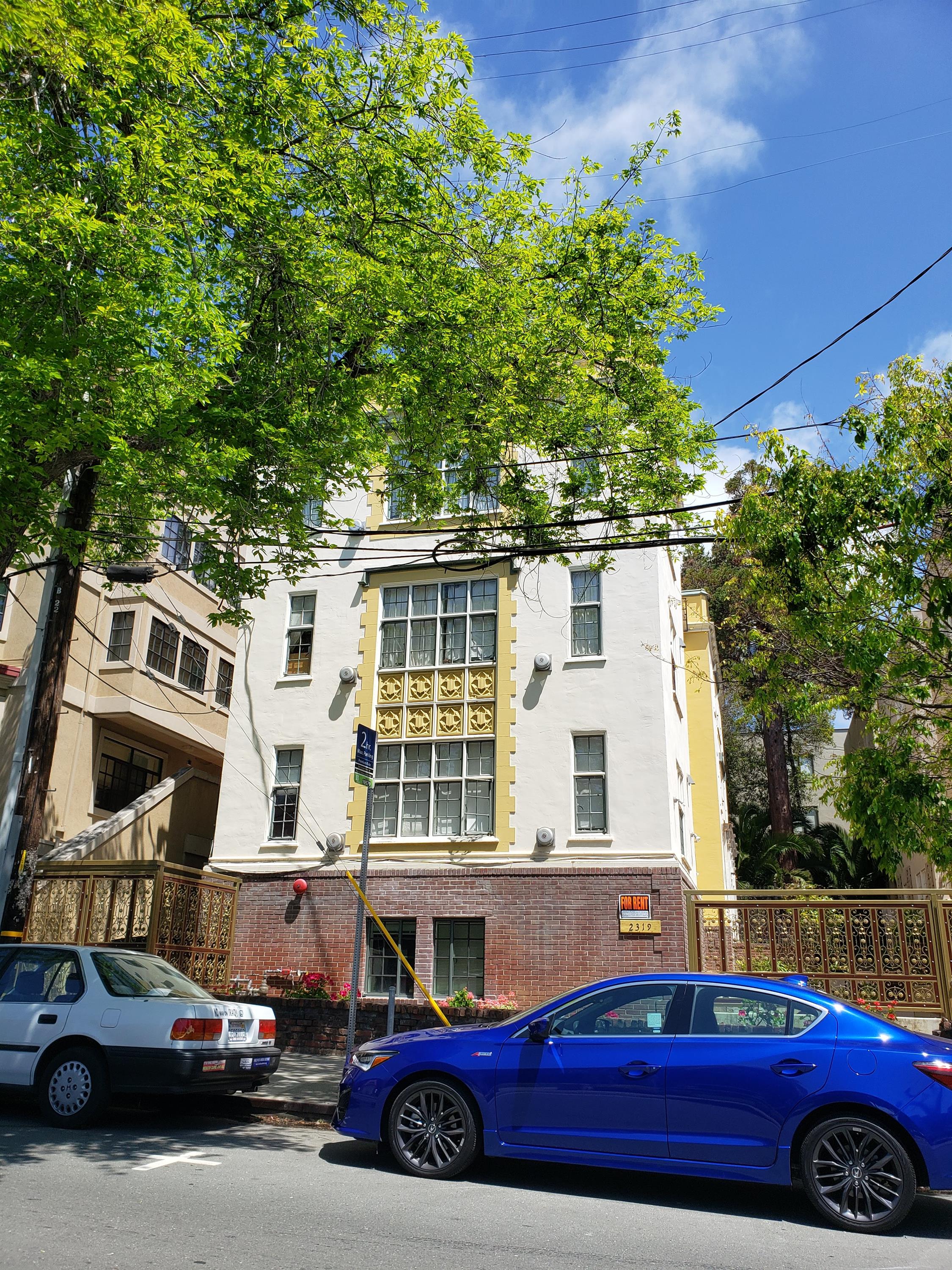 2319 College Ave., C